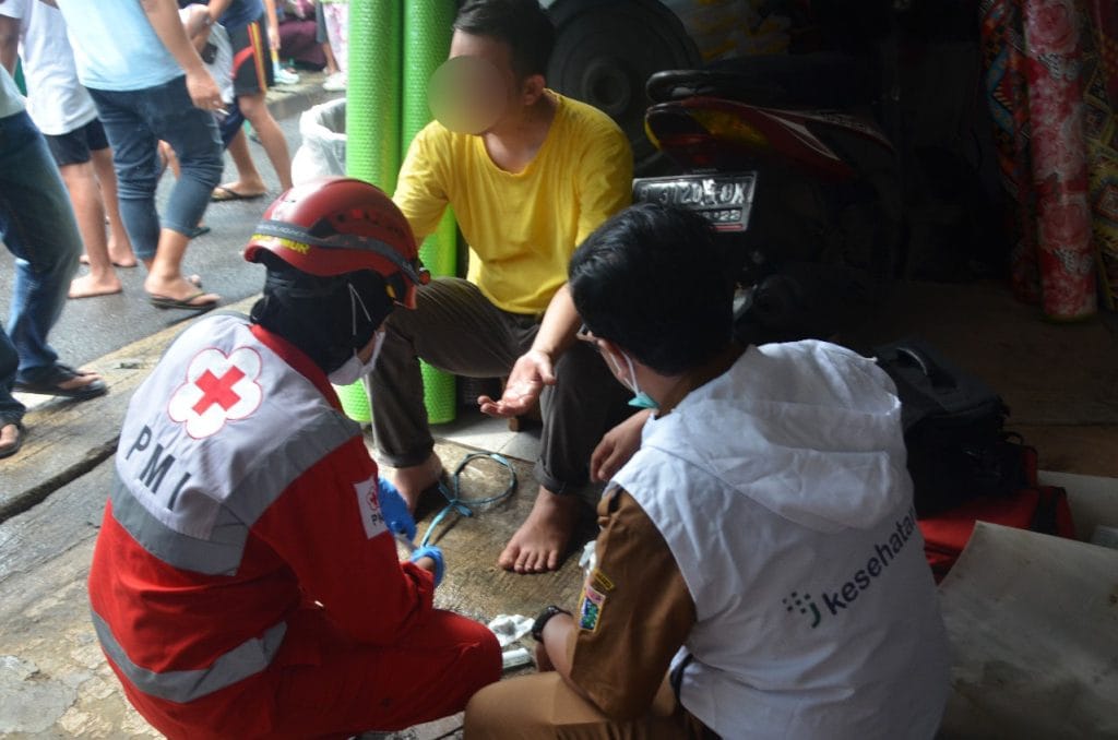 PMI Jakarta Timur Respon Kebakaran di Pekayon
