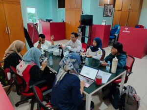 KSR PMI Unit UNJ Raih Juara 3 Nasional di First Aid Invitation XIII, PMI Jakarta Timur Terus Perkuat Pembinaan Relawan