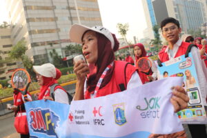 Kampanye 3M Plus di Bundaran HI, PMI dan Dinas Kesehatan DKI Jakarta Ajak Masyarakat Terapkan “Satu Rumah, Satu Jumantik”