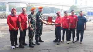 Perkuat Kesiapsiagaan, PMI Jakarta Timur Dukung Pelatihan BHD untuk Personel TNI AU Korpasgat